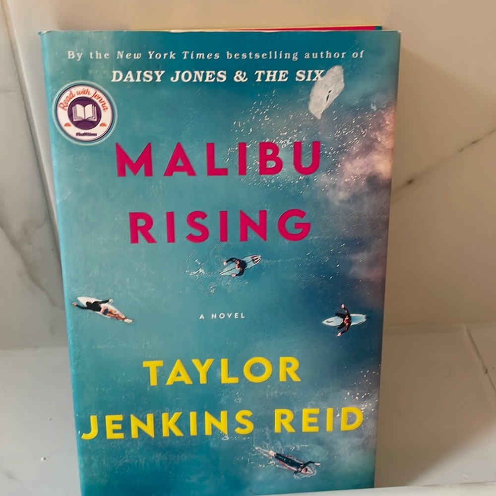 Malibu rising by Taylor Jenkins Reid